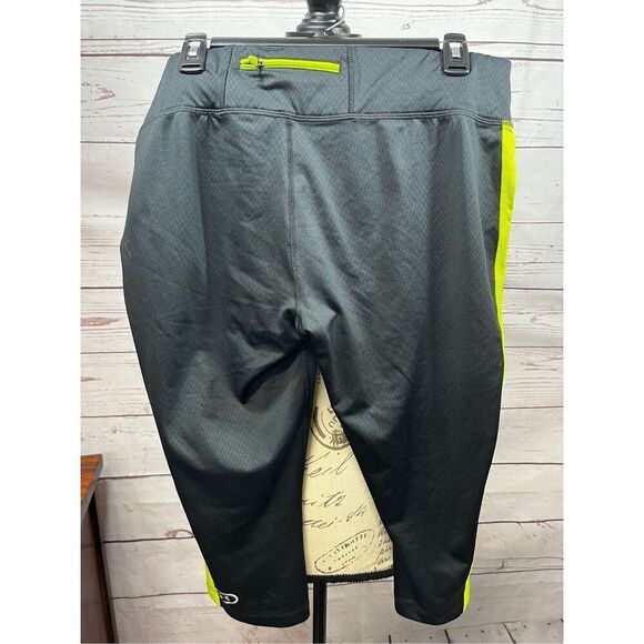 Under Armour XL‎ hear hear cropped leggings - 2536 - Picture 2 of 3